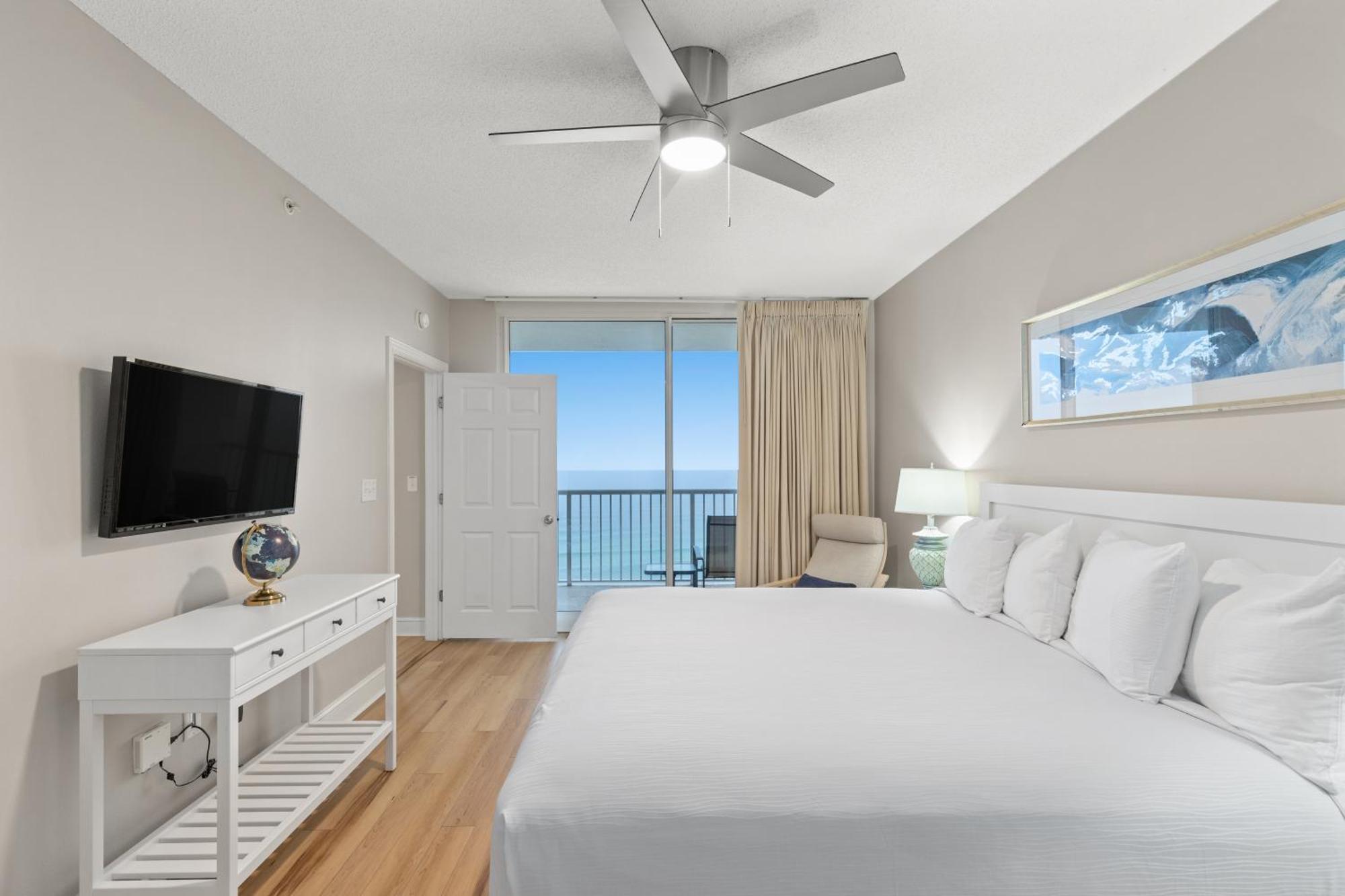 Official Majestic Beach Resort - Over 60 Units - All Ocean Front, Panama City Beach, Fl Bilik gambar
