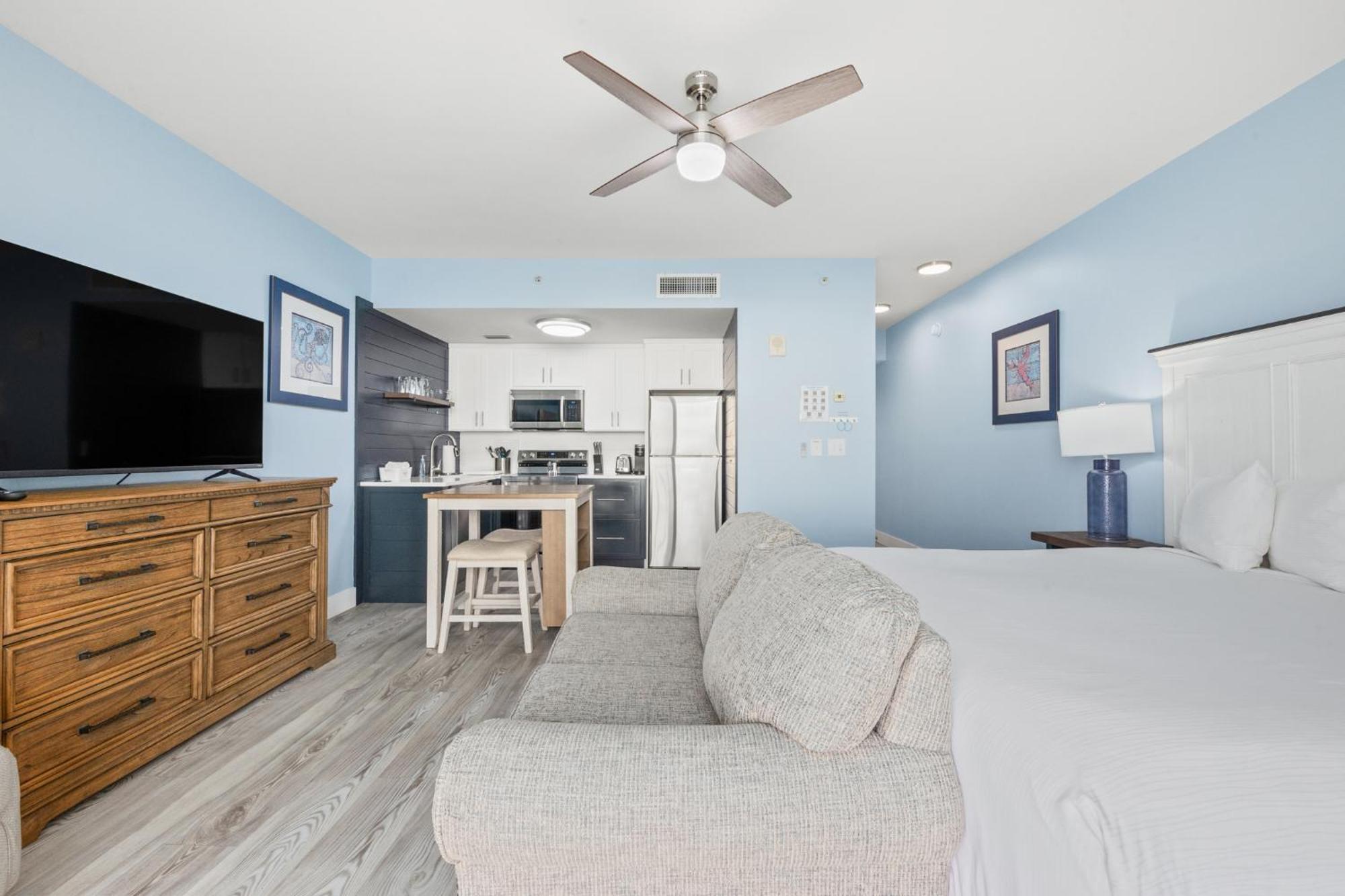 Official Majestic Beach Resort - Over 60 Units - All Ocean Front, Panama City Beach, Fl Bilik gambar