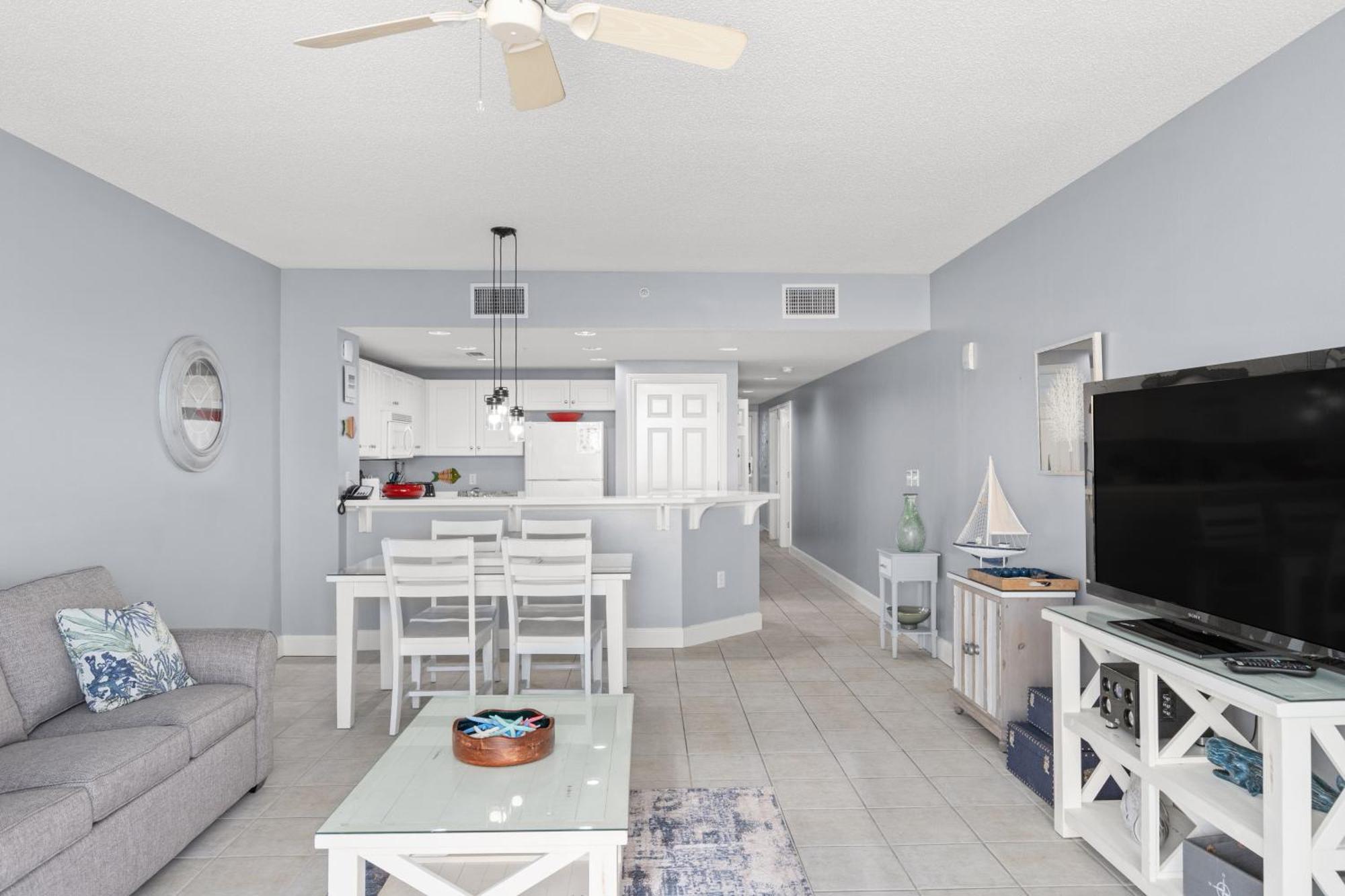 Official Majestic Beach Resort - Over 60 Units - All Ocean Front, Panama City Beach, Fl Bilik gambar